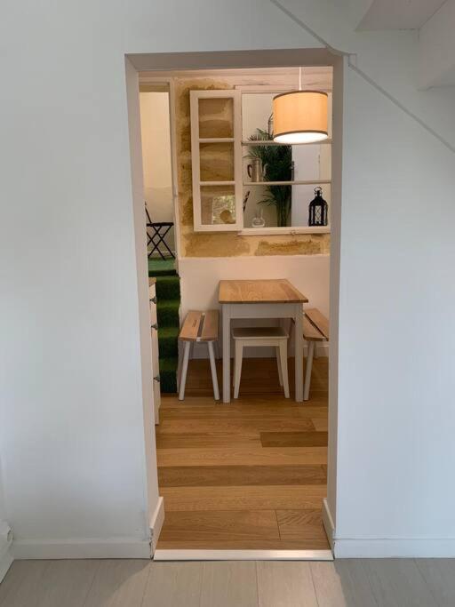 Gite La Petite Maison Guîtres Exteriör bild
